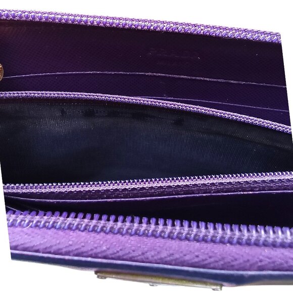 Prada Purple Leather Full Size Zip Wallet with COA - Picture 3 of 10